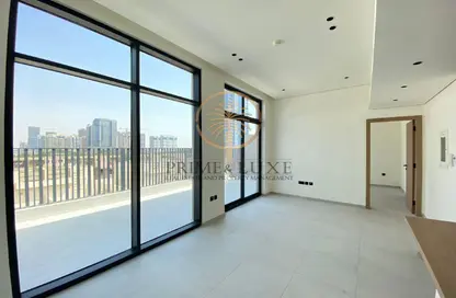 Apartment - 1 Bedroom - 2 Bathrooms for rent in Beverly Residence - Jumeirah Village Circle - Dubai