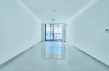 Apartment - 1 Bedroom - 2 Bathrooms for rent in Muwaileh 29 Building - Muwaileh - Sharjah
