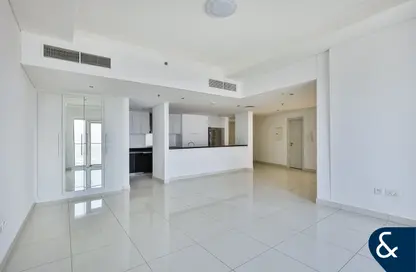 Apartment - 3 Bedrooms - 3 Bathrooms for sale in Damac Heights - Dubai Marina - Dubai