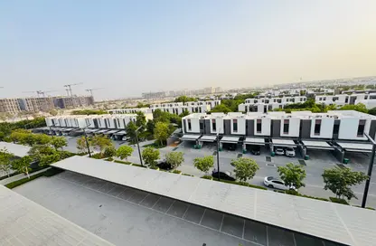 Apartment - 2 Bedrooms - 3 Bathrooms for rent in The Gate - Aljada - Sharjah