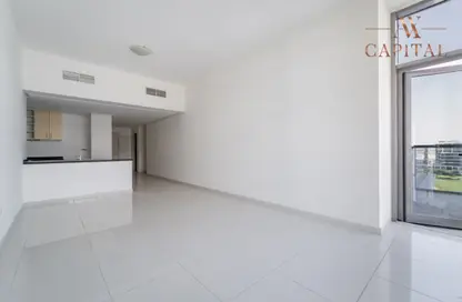 Empty Room image for: Apartment - 2 Bedrooms - 3 Bathrooms for rent in Golf Panorama B - Golf Panorama - DAMAC Hills - Dubai, Image 1