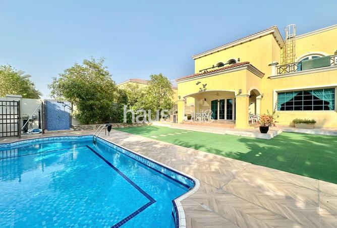 Villa - 4 Bedrooms - 5 Bathrooms for rent in Legacy - Jumeirah Park - Dubai