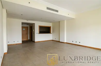 Apartment - 1 Bedroom - 2 Bathrooms for rent in Al Hatimi - Shoreline Apartments - Palm Jumeirah - Dubai