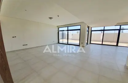 Empty Room image for: Villa - 4 Bedrooms - 5 Bathrooms for rent in West Yas - Yas Island - Abu Dhabi, Image 1