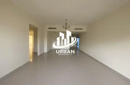 Apartment - 3 Bedrooms - 3 Bathrooms for rent in Muwailih Building - Muwaileh - Sharjah