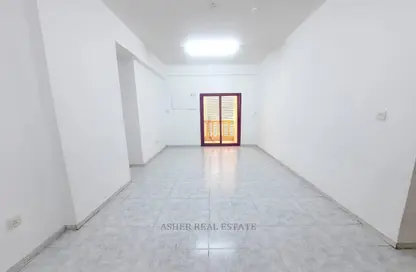شقة - 2 غرف نوم - 2 حمامات للايجار في دار المجاز - شارع جمال عبد الناصر - المجاز - الشارقة