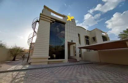 Villa - 5 Bedrooms - 5 Bathrooms for rent in Al Mnaizlah - Falaj Hazzaa - Al Ain