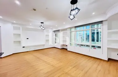 Apartment - 2 Bedrooms - 2 Bathrooms for rent in Marina Crown - Dubai Marina - Dubai