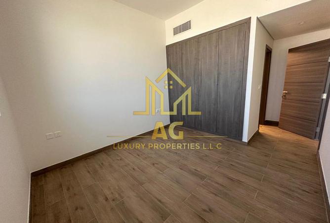 Spacious 1-Bedroom Apartment in Maha Residence 2