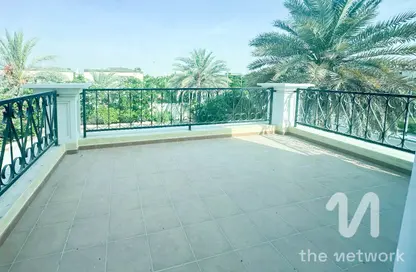 فيلا - 3 غرف نوم - 3 حمامات للايجار في التراث - جميرا بارك - دبي