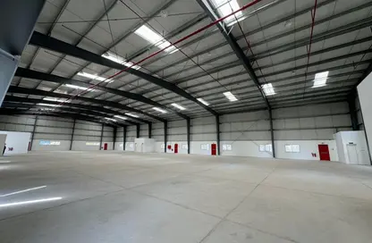 Warehouse - Studio - 1 Bathroom for rent in Dubai Investment Park 1 (DIP 1) - Dubai Investment Park (DIP) - Dubai