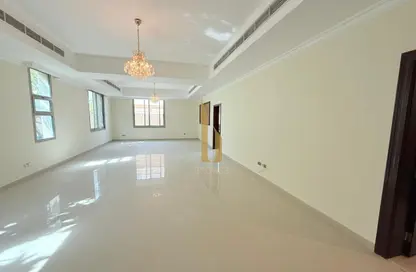 Villa - 5 Bedrooms - 4 Bathrooms for rent in Umm Suqeim 2 Villas - Umm Suqeim 2 - Umm Suqeim - Dubai