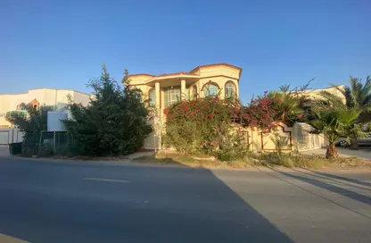 فيلا - 5 غرف نوم - 7 حمامات للبيع في 3 المويهات - المويهات - عجمان