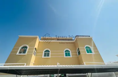 فيلا - 5 غرف نوم - 6 حمامات للايجار في شارع الخليج العربي - البطين - أبوظبي