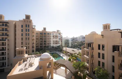 Apartment - 2 Bedrooms - 2 Bathrooms for rent in Lamtara 1 - Madinat Jumeirah Living - Umm Suqeim - Dubai