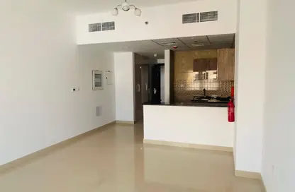 Apartment - Studio - 1 Bathroom for rent in UniEstate Prime Tower - Jumeirah Village Circle - Dubai