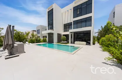 Villa - 6 Bedrooms - 7 Bathrooms for sale in Jumeirah Park Homes - Jumeirah Park - Dubai