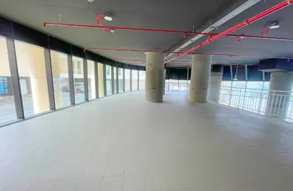 Shop - Studio - 2 Bathrooms for rent in Al Sail Tower - Al Dana - Al Raha Beach - Abu Dhabi