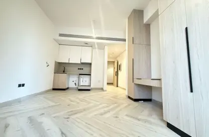 Apartment - Studio - 1 Bathroom for rent in Empire Residence - Jumeirah Village Circle - Dubai