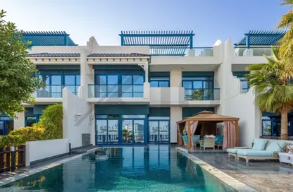 Villa - 5 Bedrooms - 6 Bathrooms for rent in Palma Residences - Palm Jumeirah - Dubai