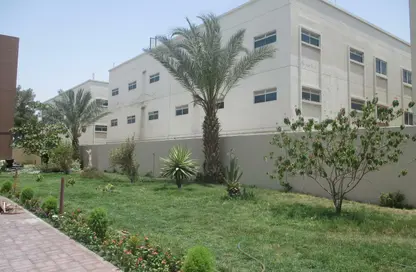 سكن عمال - استوديو - 8 حمامات للايجار في المرحلة 1 - مجمع دبي للإستثمار - دبي
