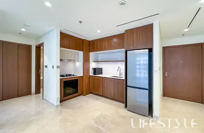 Apartment - 1 Bedroom - 1 Bathroom for sale in Palace Beach Residence Tower 2 - Palace Beach Residence - EMAAR Beachfront - Dubai Harbour - Dubai