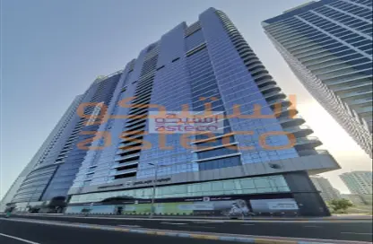 Apartment - 3 Bedrooms - 3 Bathrooms for rent in Wave tower - Corniche Road - Abu Dhabi