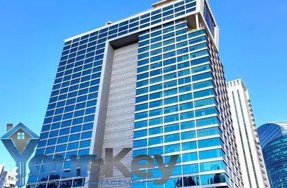 Office Space - Studio - 1 Bathroom for rent in Clover Bay Tower - Business Bay - Dubai