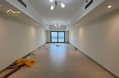 Apartment - 3 Bedrooms - 5 Bathrooms for rent in Al Khan Lagoon - Al Khan - Sharjah