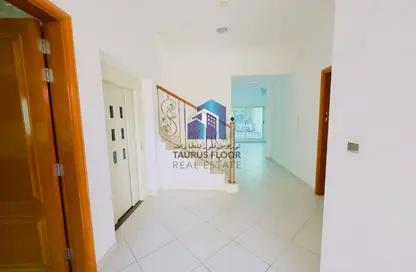 Villa - 3 Bedrooms - 5 Bathrooms for rent in Jumeirah 1 Villas - Jumeirah 1 - Jumeirah - Dubai Villa - 3 Bedrooms - 5 Bathrooms for rent in Jumeirah 1 Villas - Jumeirah 1 - Jumeirah - Dubai