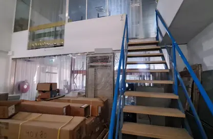 Warehouse - Studio - 4 Bathrooms for rent in Al Qusais Industrial Area 1 - Al Qusais Industrial Area - Al Qusais - Dubai
