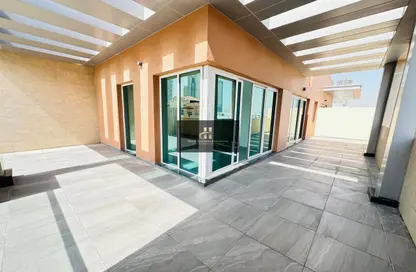 Apartment - 1 Bedroom - 2 Bathrooms for rent in Saleh Bin Lahej Building Block B - Saleh Bin Lahej Building - Jumeirah Village Circle - Dubai