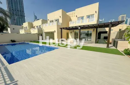 Villa - 4 Bedrooms - 5 Bathrooms for rent in Meadows 2 - Meadows - Dubai
