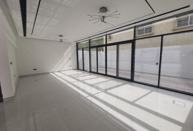 4Bhk villa All master bedroom brand new 