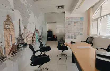 Office Space - Studio - 1 Bathroom for rent in Al Noor Tower - Khalifa Street - Abu Dhabi