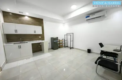 Kitchen image for: Apartment - 1 Bedroom - 1 Bathroom for rent in Al Jazirah Al Hamra - Ras Al Khaimah, Image 1