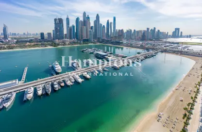 Apartment - 3 Bedrooms - 3 Bathrooms for rent in Palace Beach Residence Tower 1 - Palace Beach Residence - EMAAR Beachfront - Dubai Harbour - Dubai