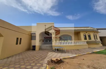 Villa - 3 Bedrooms - 4 Bathrooms for rent in Al Jaheli - Al Ain