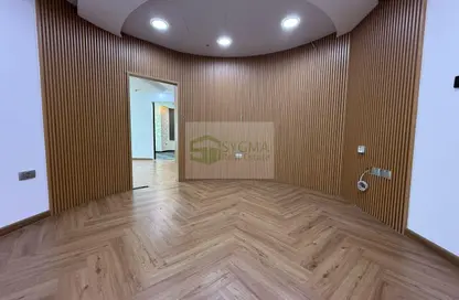Office Space - Studio - 2 Bathrooms for rent in Iris Bay - Business Bay - Dubai