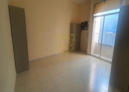 Empty Room image for: Staff Accommodation - 2 bathrooms for rent in Sheikh Hamad Bin Abdullah St. - Fujairah, Image 1