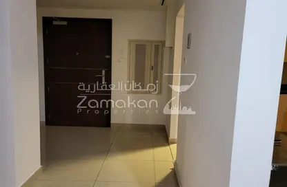 صورة لـ ردهة-ممر شقة - غرفة نوم - 2 حمامات للبيع في برج الشمس - شمس أبوظبي - جزيرة الريم - أبوظبي ، صورة رقم 1