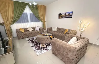 شقة - 2 غرف نوم - 3 حمامات للايجار في شارع التعاون الجديد - التعاون - الشارقة شقة - 2 غرف نوم - 3 حمامات للايجار في شارع التعاون الجديد - التعاون - الشارقة