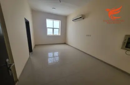 Empty Room image for: Apartment - 1 Bedroom - 1 Bathroom for rent in Al Turfa - Ras Al Khaimah, Image 1