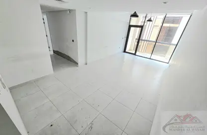 Apartment - 3 Bedrooms - 3 Bathrooms for rent in Muwaileh 29 Building - Muwaileh - Sharjah