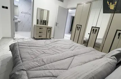Apartment - 1 Bedroom - 1 Bathroom for rent in Corniche Tower - Ajman Corniche Road - Ajman