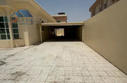 Villa - 3 Bedrooms - 4 Bathrooms for sale in Al Mowaihat 3 - Al Mowaihat - Ajman