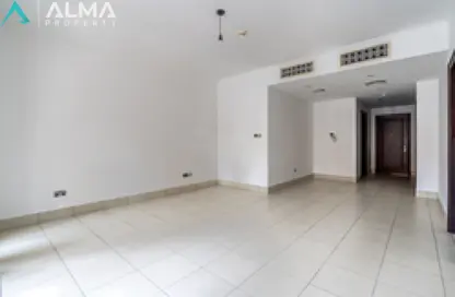 شقة - غرفة نوم - 2 حمامات للايجار في زعفران 5 - زعفران - المدينة القديمة - دبي