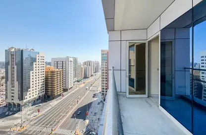 شقة - غرفة نوم - 2 حمامات للايجار في برج المرجان - شارع الفلاح - وسط المدينة - أبوظبي