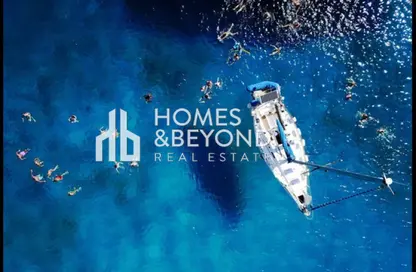 Apartment - 1 Bedroom - 2 Bathrooms for sale in Starline Beach Residences - Siniyah Island - Umm Al Quwain Marina - Umm Al Quwain