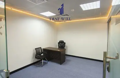 Business Centre - Studio - 4 Bathrooms for rent in Al Sawari Tower - Al Khalidiya - Abu Dhabi